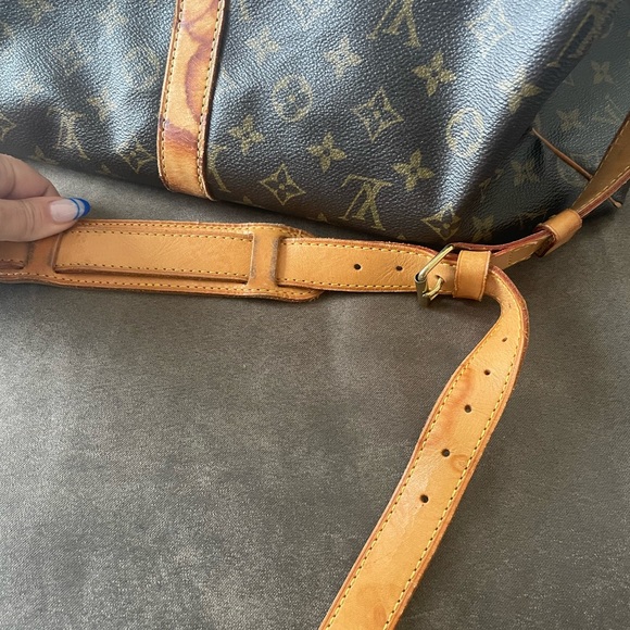 Louis Vuitton Monogram Keepall Bandouliere 55 - Picture 10 of 15